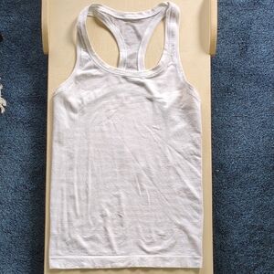 Lululemon Swiftly Tech 2.0 Racerback Tank Top- Size 4, White Hip Length